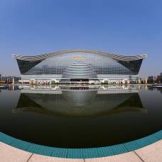 В китае открылось самое большое здание в мире