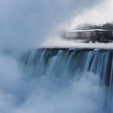 Ниагарский водопад частично замерз второй раз за 2014 год