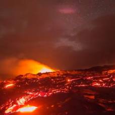 Уникальное видео извержения гавайского вулкана