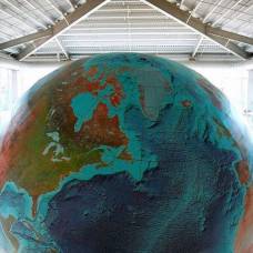 Самый большой в мире глобус - эрта (eartha)