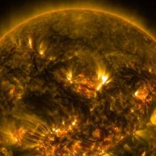 Загадка колоссальной температуры солнечной короны, возможно, разгадана