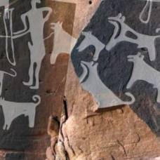 Найдены древнейшие изображения собак и их хозяев