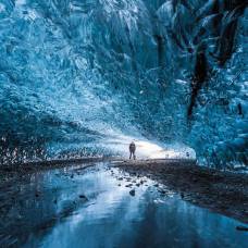 Ледяная пещера в исландии