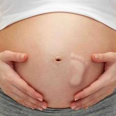 Ученые впервые измерили силу толчков младенца в утробе