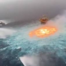 Разрыв газопровода в мексиканском заливе привел к пожару на воде