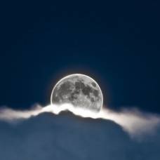 Ученые выявили влияние луны на продолжительность сна у мужчин и женщин