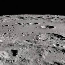 Правда ли, что луна с каждым годом все дальше от земли?