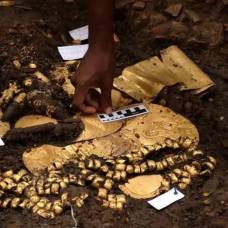В панаме нашли 1200-летнюю гробницу, наполненную золотыми артефактами