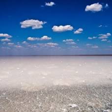Солёное озеро эльтон