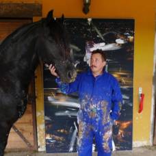 Художественные шедевры коня выставлены в галерее искусств